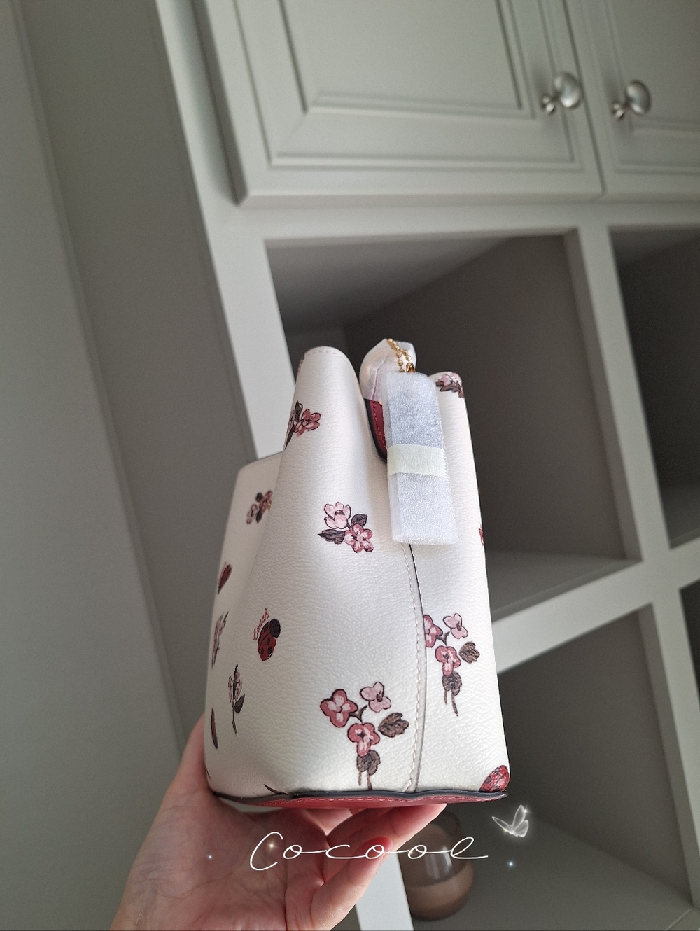 BNWT Coach mini town bucket bag with ladybug floral print crossbody bag shoulder - Picture 3 of 10